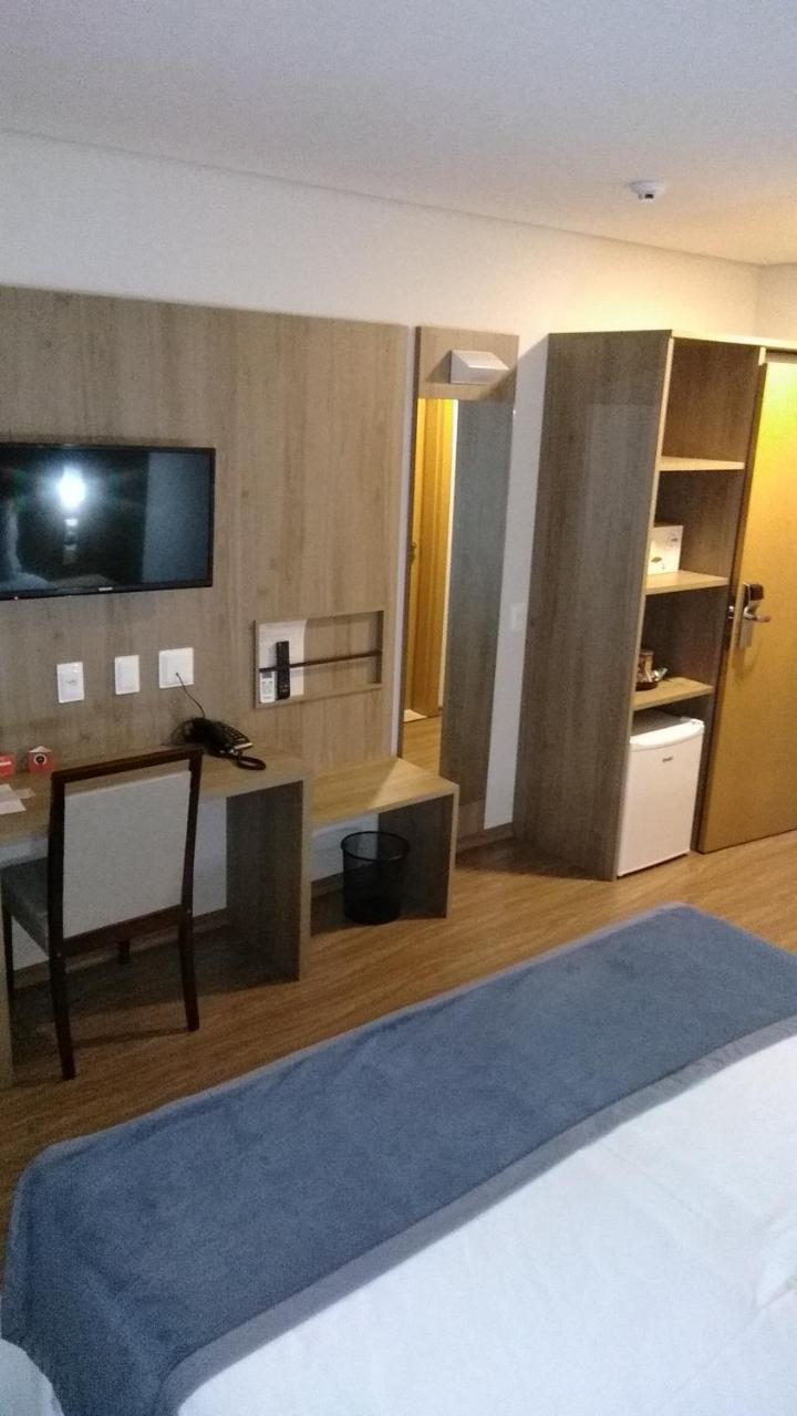 Ives Hotel 科斯塔里卡 外观 照片